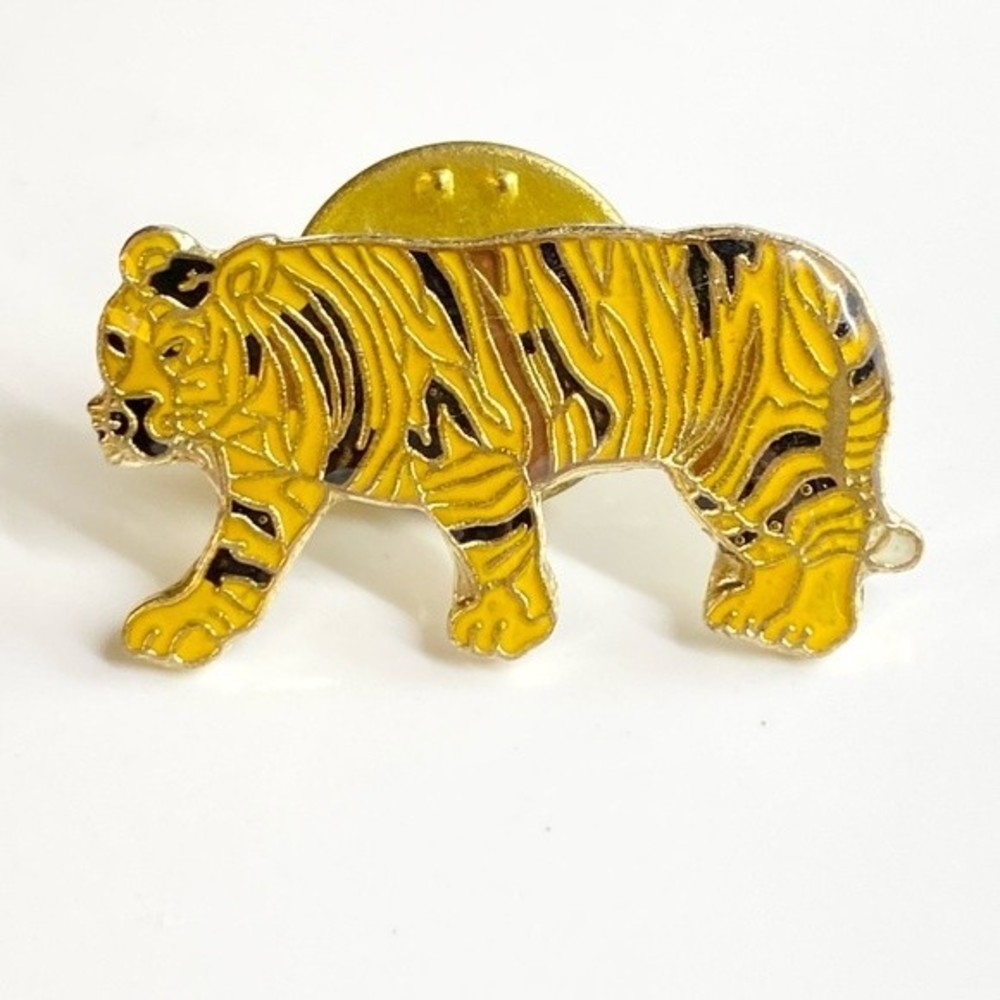 Tiger Animal Pin Charm‎ Pendant Lapel Pin Large Cat hat vest jacket tie p…